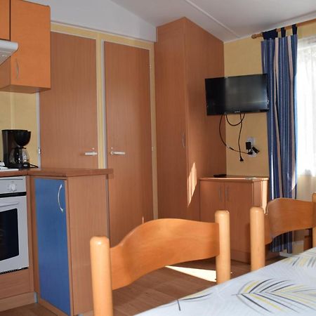 Camping Du Creulet Crouay Exteriör bild